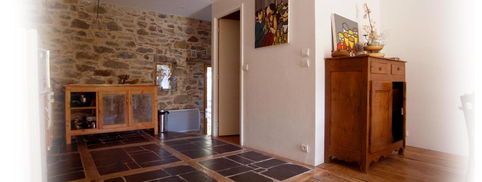 Beautiful Places In The Center Of Apartment *